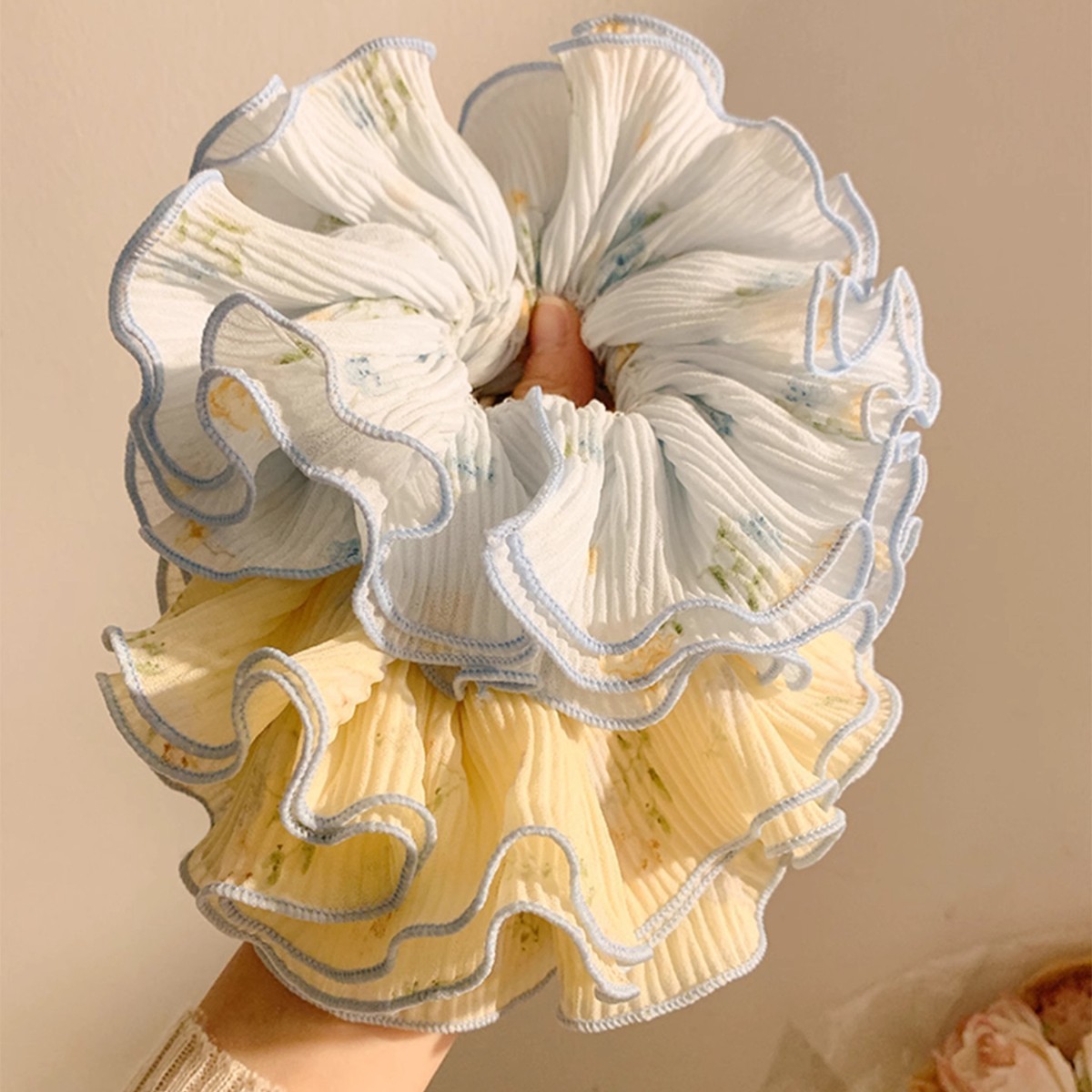 Elegant Blue Floral Hair Tie W - Travel Accessories For Elderly ulasan dan harga