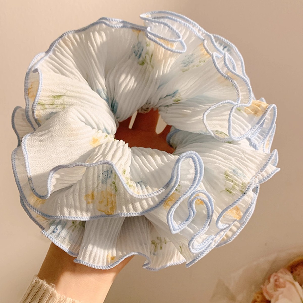 Elegant Blue Floral Hair Tie W - Travel Accessories For Elderly ulasan dan harga