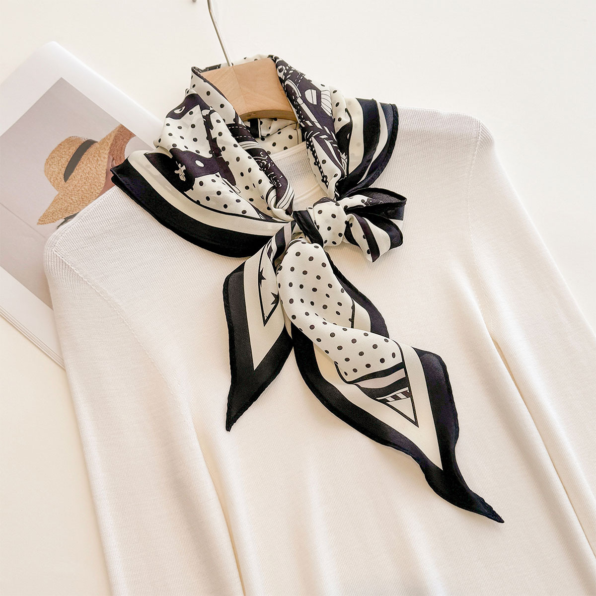 Triangle Bandage Women Silk Sc - Travel Accessories For Elderly ulasan dan harga