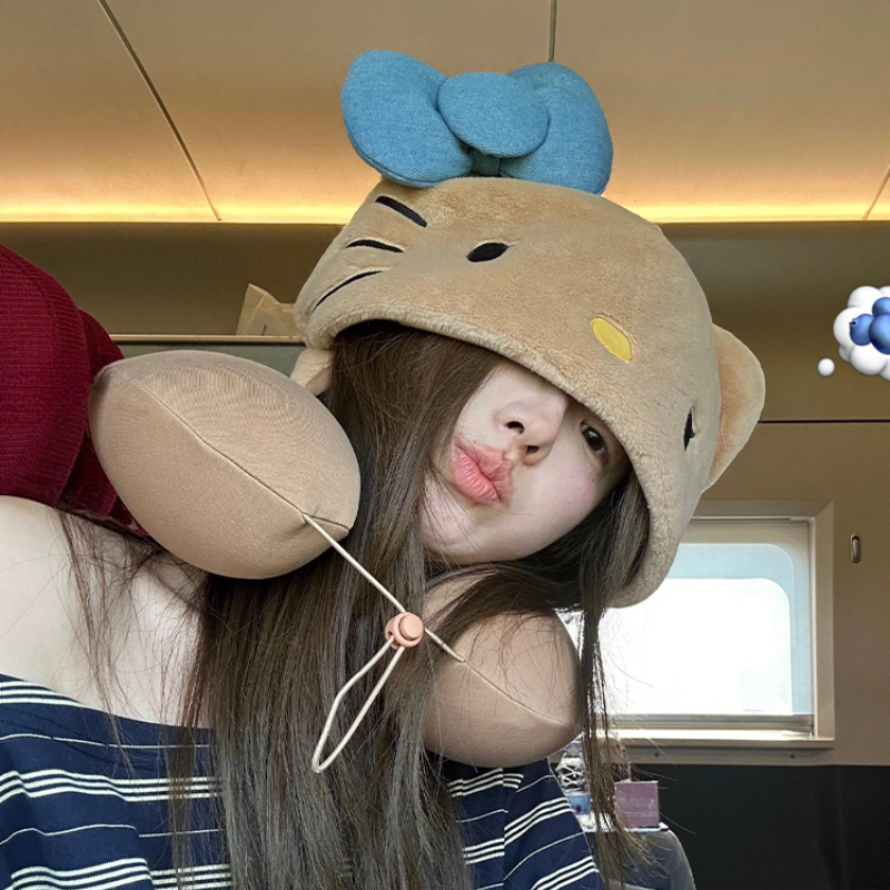 Hello Kitty Hooded Pillow Neck - Travel Accessories On Plane ulasan dan harga
