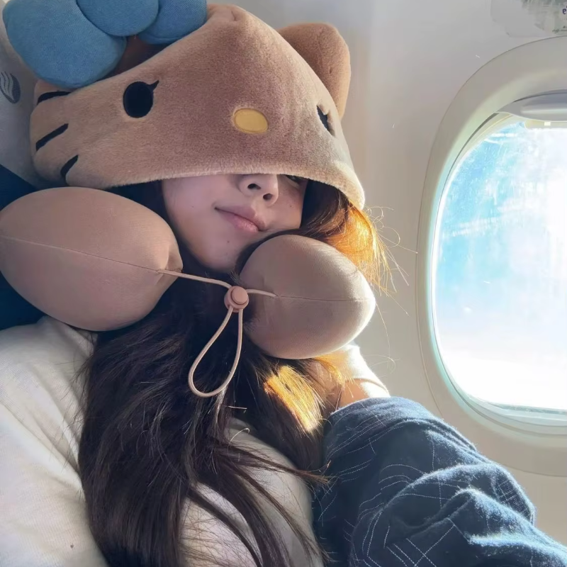 Hello Kitty Hooded Pillow Neck - Travel Accessories On Plane ulasan dan harga