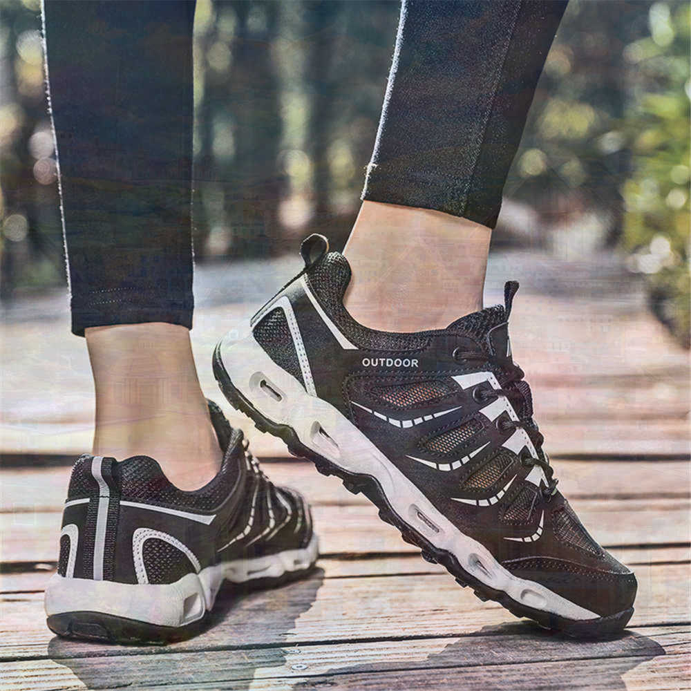 Sumer Round Tip Silver Sneaker - Travel Accessories For Train ulasan dan harga