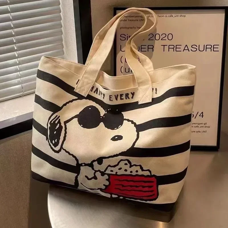 Snoopy Cartoon Large Capacity  - Travel Accessories Cute ulasan dan harga